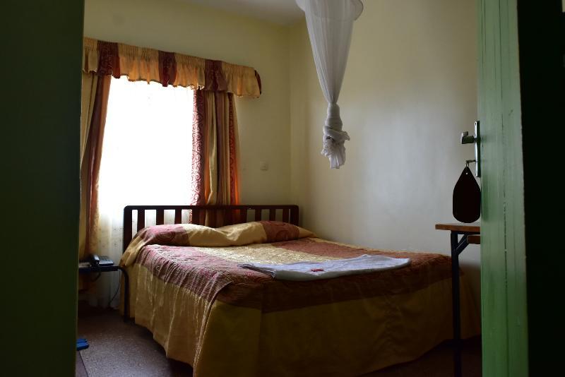 Ibis Hotel Ньери Экстерьер фото